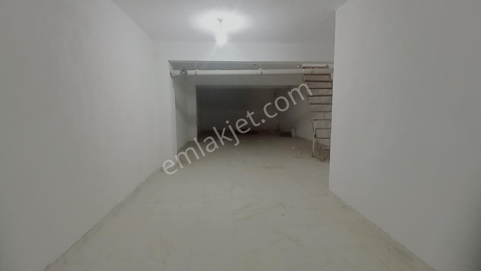 Remaxtan Satılık Cadde Üzerinde Köşebaşında 173 M2 Sıfır Dükkan - Görsel 4