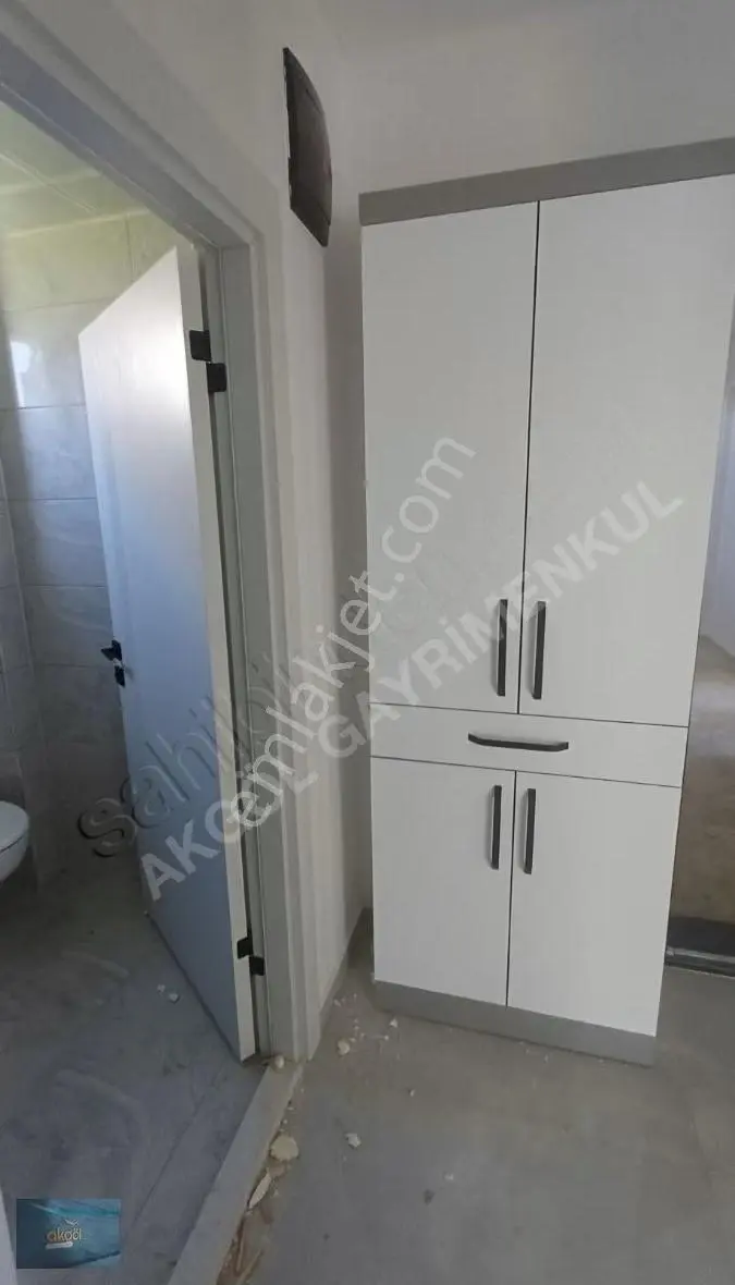 Aksu Macunda Sıfır Kiralık Arakat 2+0 Ayrı Mutfak Daıre