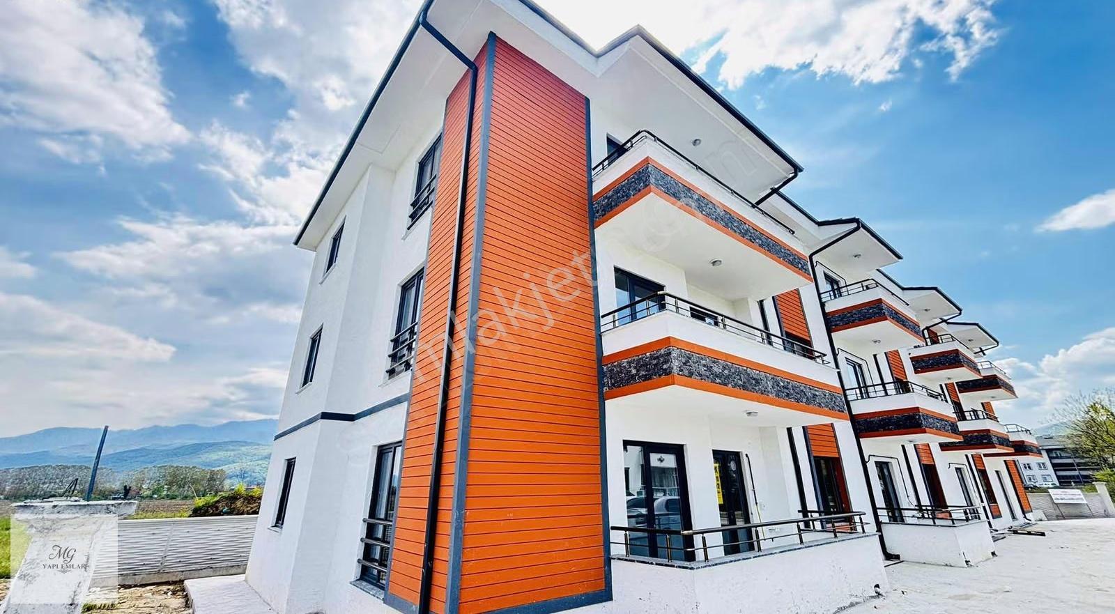 Mg Emlak: Yeni Mahalle'de 3 Cepheli A Kalite 2+1 Giriş Kat