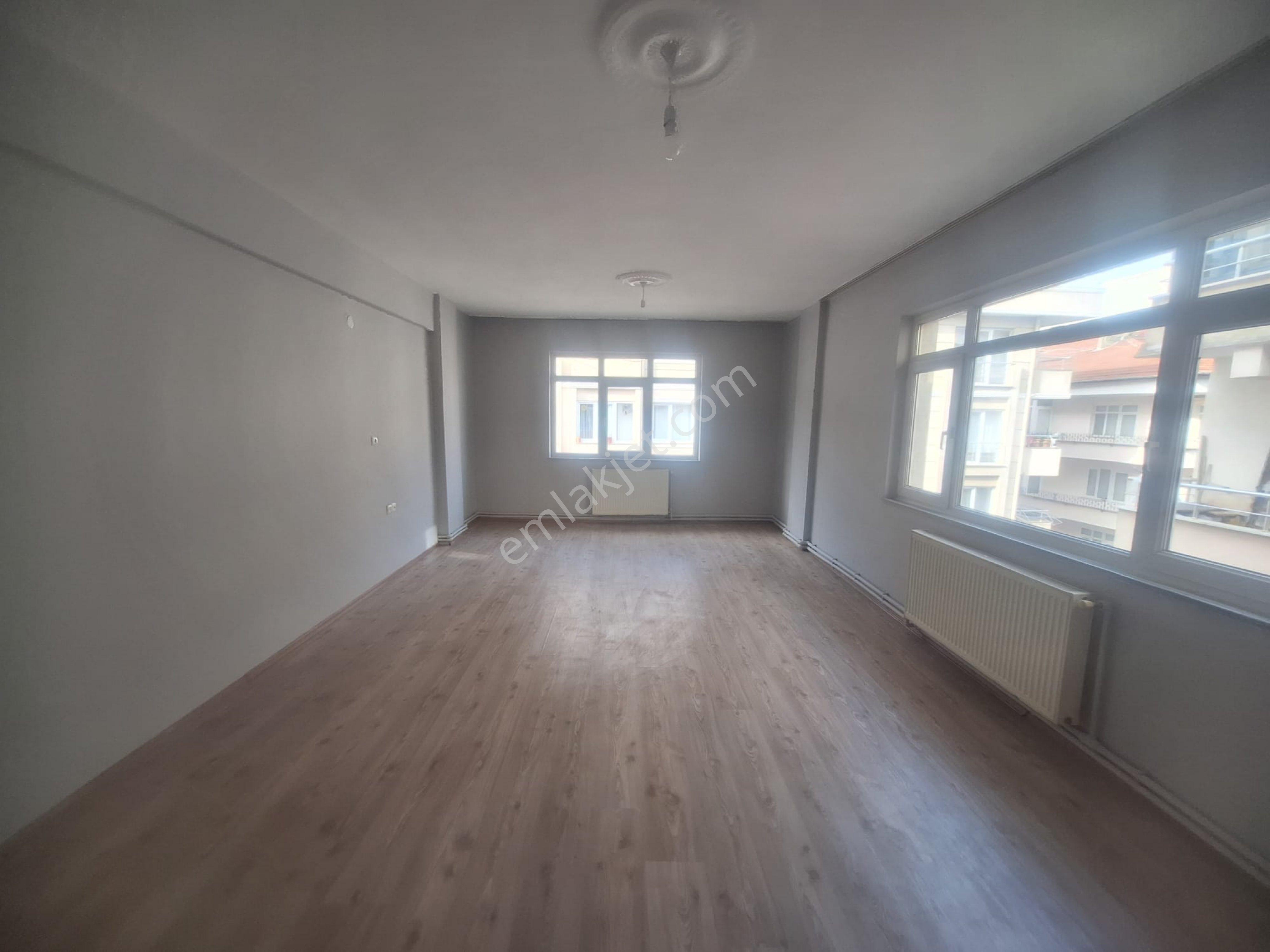 Kazımiye Mahallesinde Kiralık 2+1 Daire !! - Görsel 8