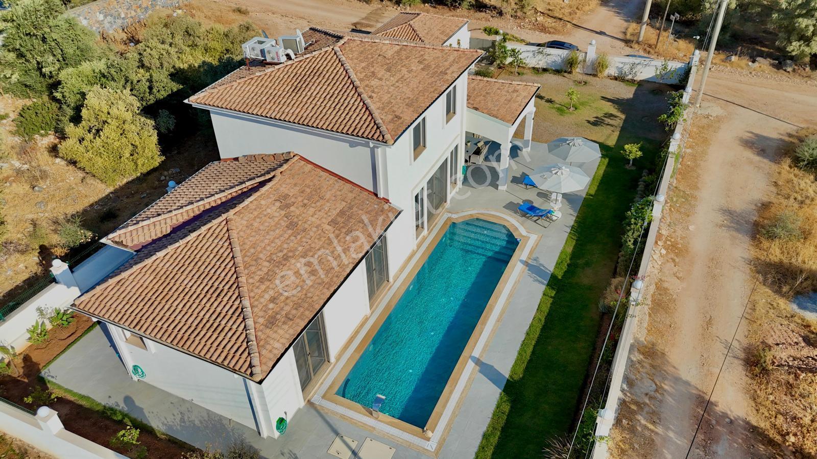 Aydın Didim Yeşiltepe Satılık Eşyalı 700 M Köşe Arsa İçerisinde 4+1 Ayrı Mutfak Emsali Olmayan Villa - Görsel 11