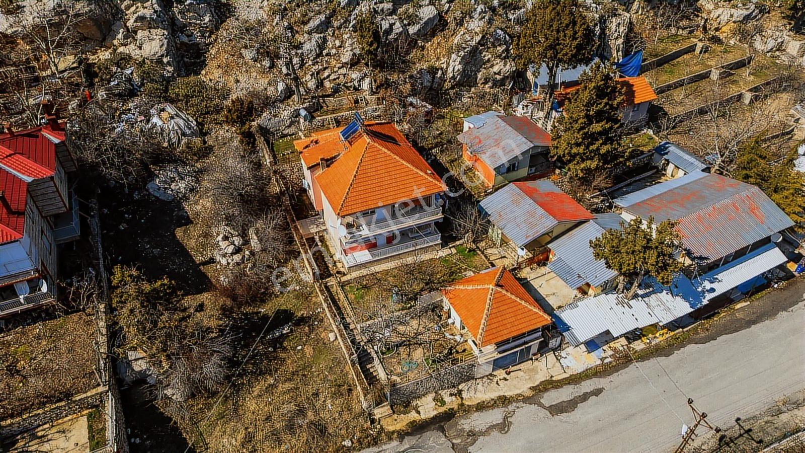Konyaaltı Geyikbayırın Da Müstakil Ev Ve Arsası - Görsel 4