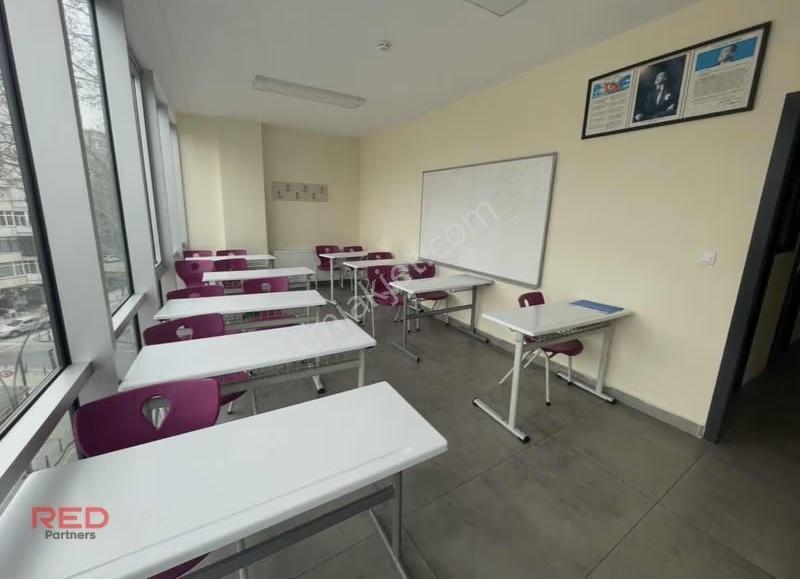 Kartal Kordonboyu Bankalar Cad. Deniz Manzaralı Satılık Ofis - Görsel 21