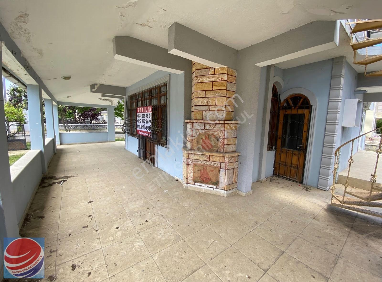 Kınalı'da Sahile Yakın 6+1 Villa, 325m² Arsa İçinde - Görsel 9