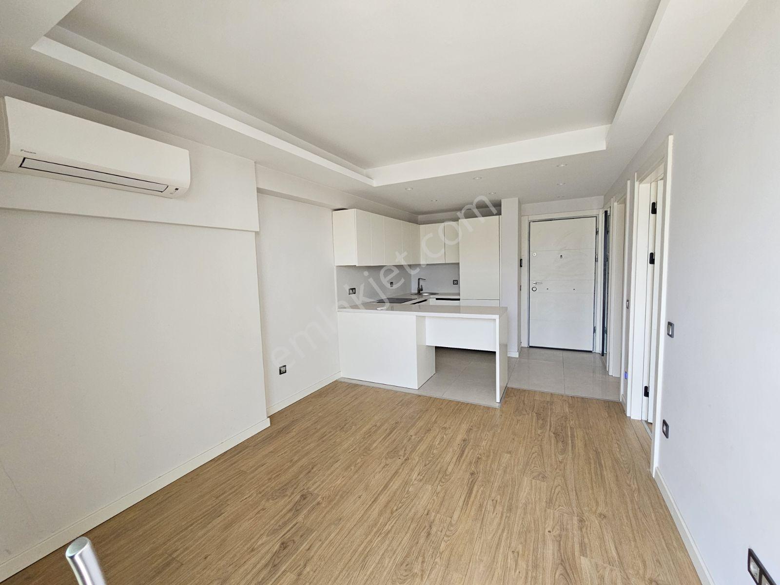 Manisa Meydan Projesinde Kiralık Köşe Daire 1+1 - Görsel 3