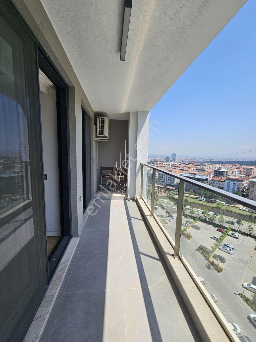 Manisa Meydan Projesinde Kiralık Köşe Daire 1+1 - Görsel 18