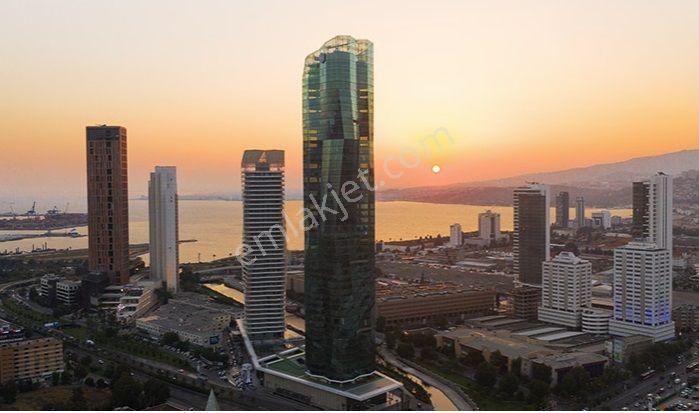 Mistral İzmir'de Deniz Manzaralı, Eşyalı, Özel Tasarım Mobilyalı, 3+1 167 M2 Satılık Daire - Görsel 2