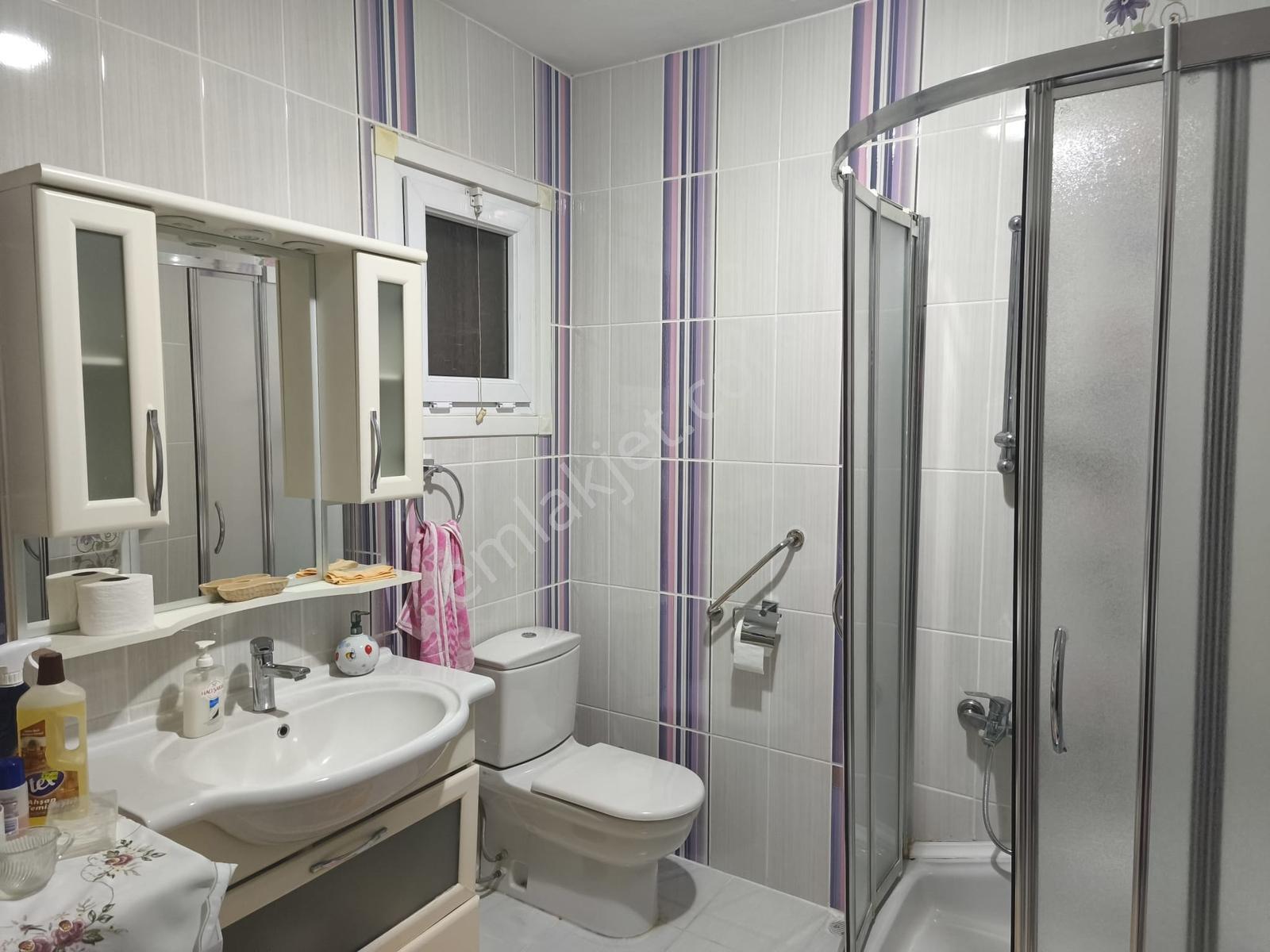 Remaxnatural'den Donanma Mahallesinde Eşyalı Kiralık 2+1 - Görsel 9