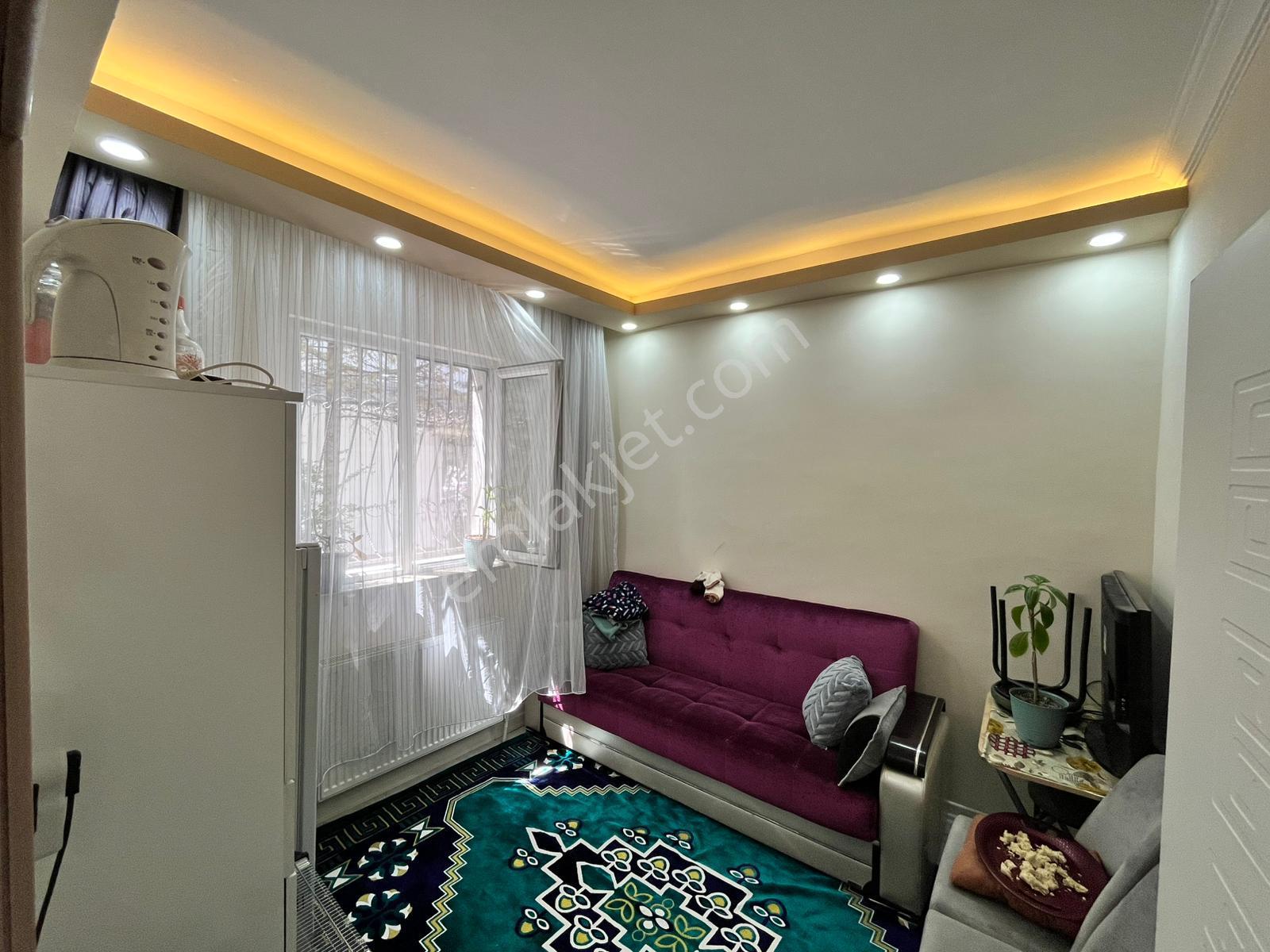 Es-astan İstasyonda Full Yapılı Güney Cephe Geniş 2+1 Daire - Görsel 12