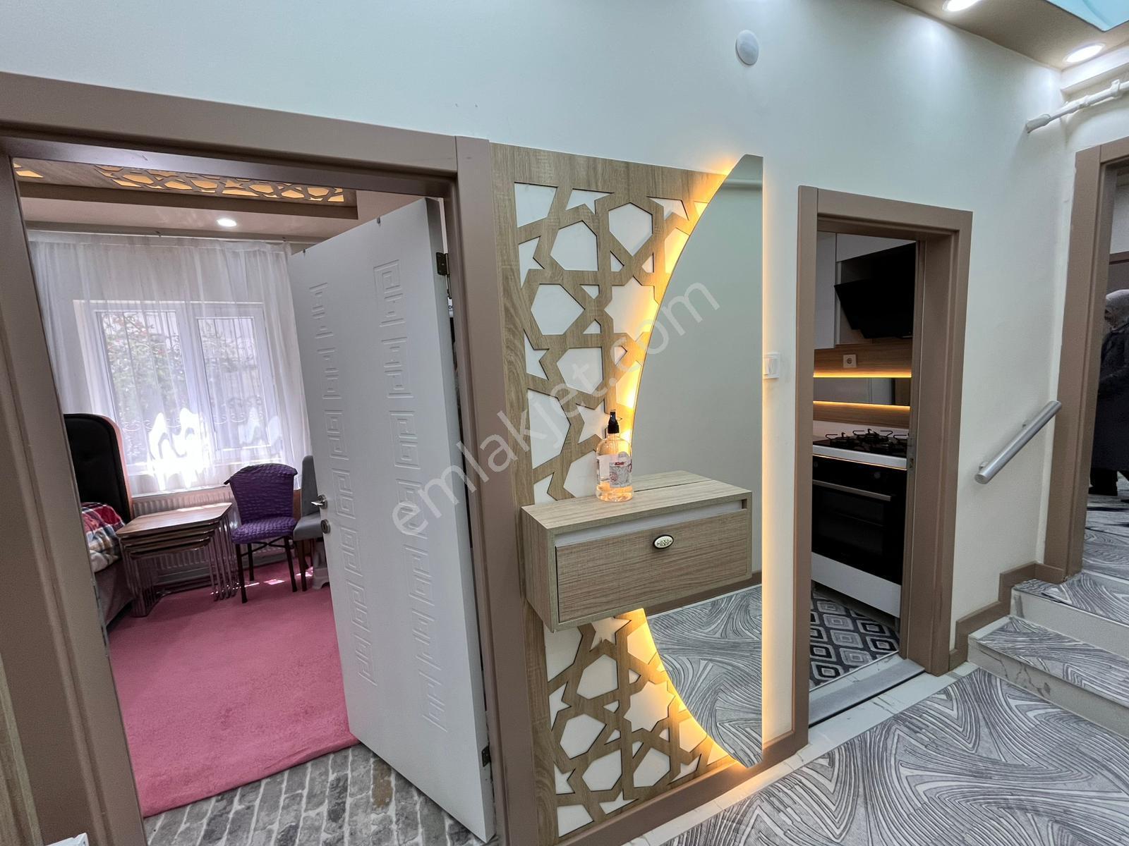 Es-astan İstasyonda Full Yapılı Güney Cephe Geniş 2+1 Daire - Görsel 28
