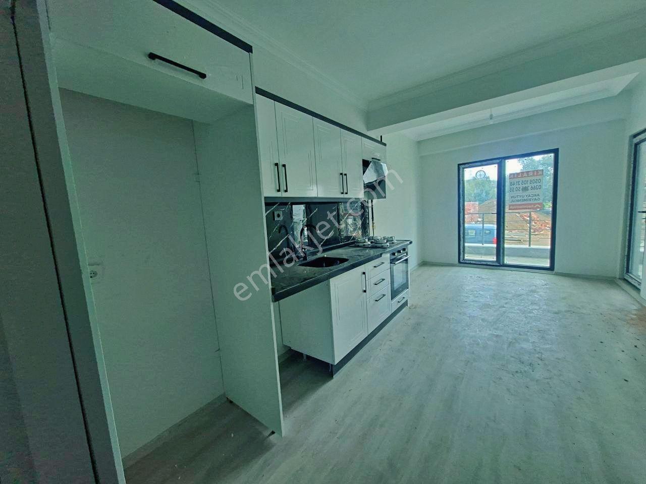 Uytundan Edremit Kadıköy'de Doğalgazlı 1+1 Kiralık Daire - Görsel 19