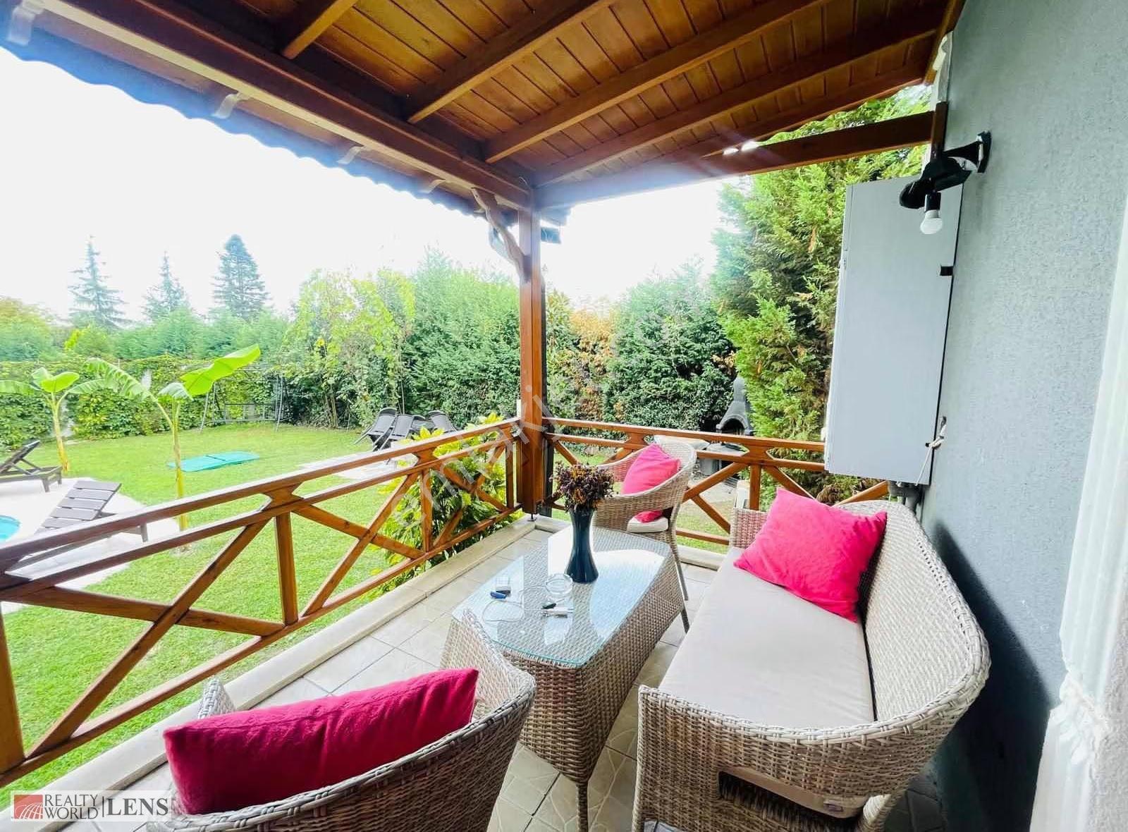 Sapanca Bağdat Caddesinde Kiralık Müstakil Bahçeli Villa - Görsel 11