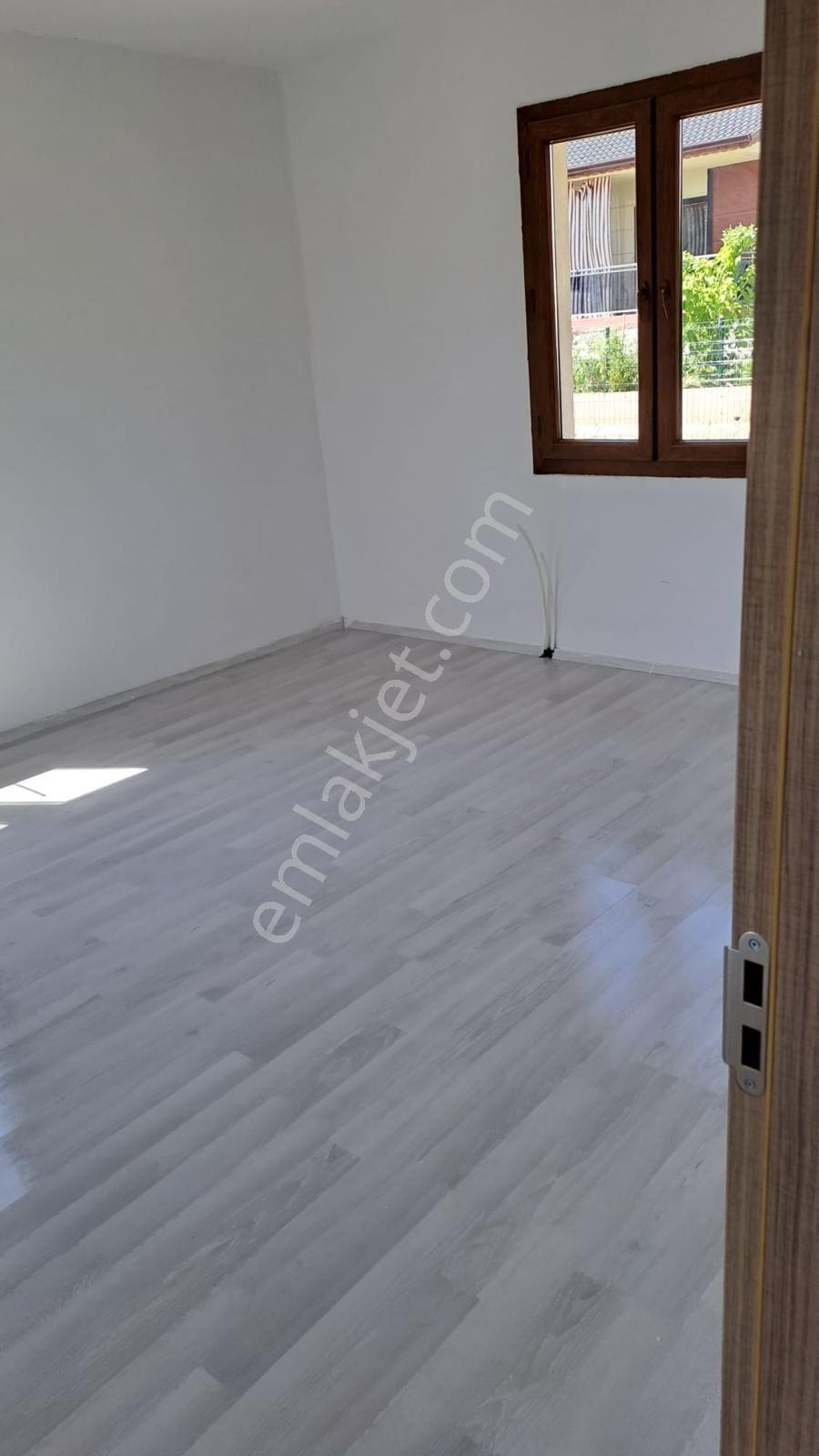 Burdur Tefenni’de Özel Bahçeli 3+1 Doğa Ve Göl Manzaralı Bahçeli Müstakil Villa - Görsel 21