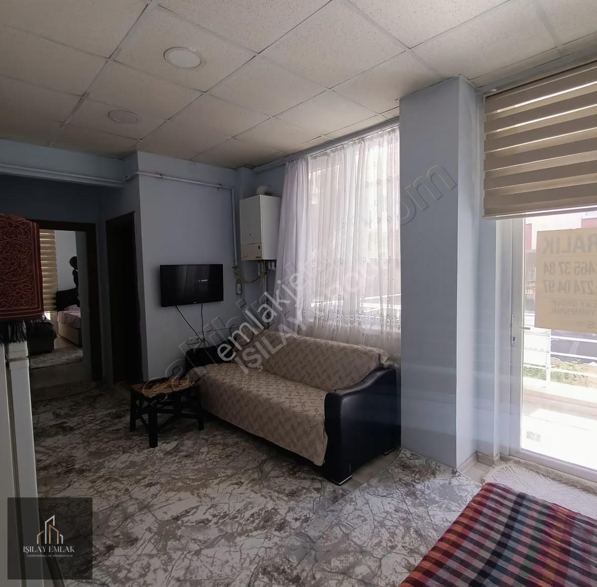 Afyon Erenler Mahallesi 1+1 Eşyalı Kiralık Daire - Görsel 2