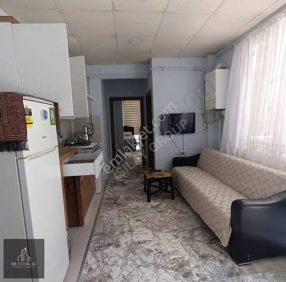 Afyon Erenler Mahallesi 1+1 Eşyalı Kiralık Daire - Görsel 5