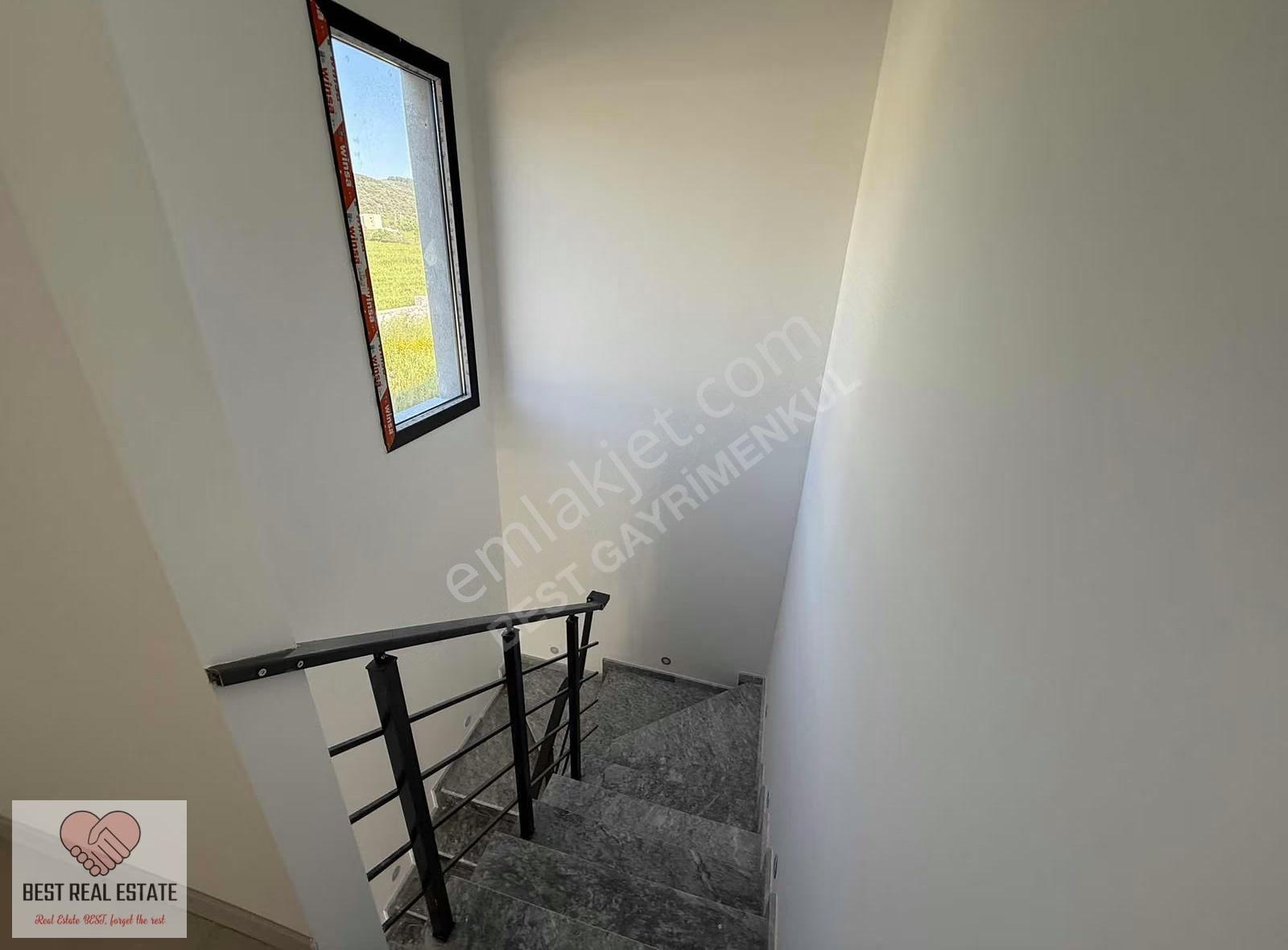 Milas Bodrum Yolu Arası Dörttepe Havuzlu 3+1 Lüks Satılık Villa - Görsel 14