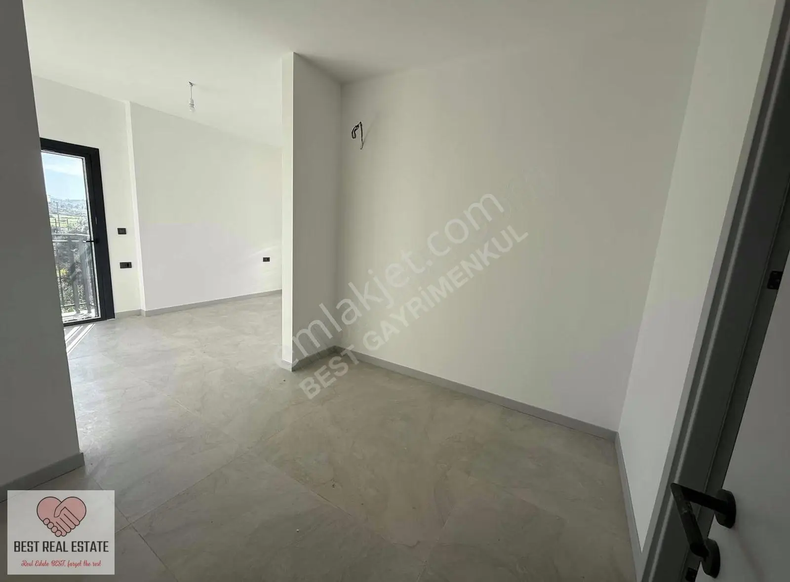 Milas Bodrum Yolu Arası Dörttepe Havuzlu 3+1 Lüks Satılık Villa - Görsel 33