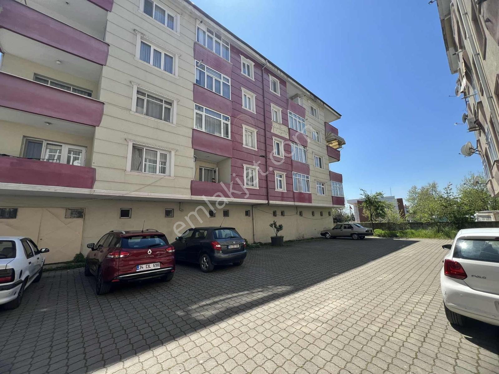 Emlakevim - Hendek Yeni Mah.de 135 M2 3 + 1 Satılık Daire !!!