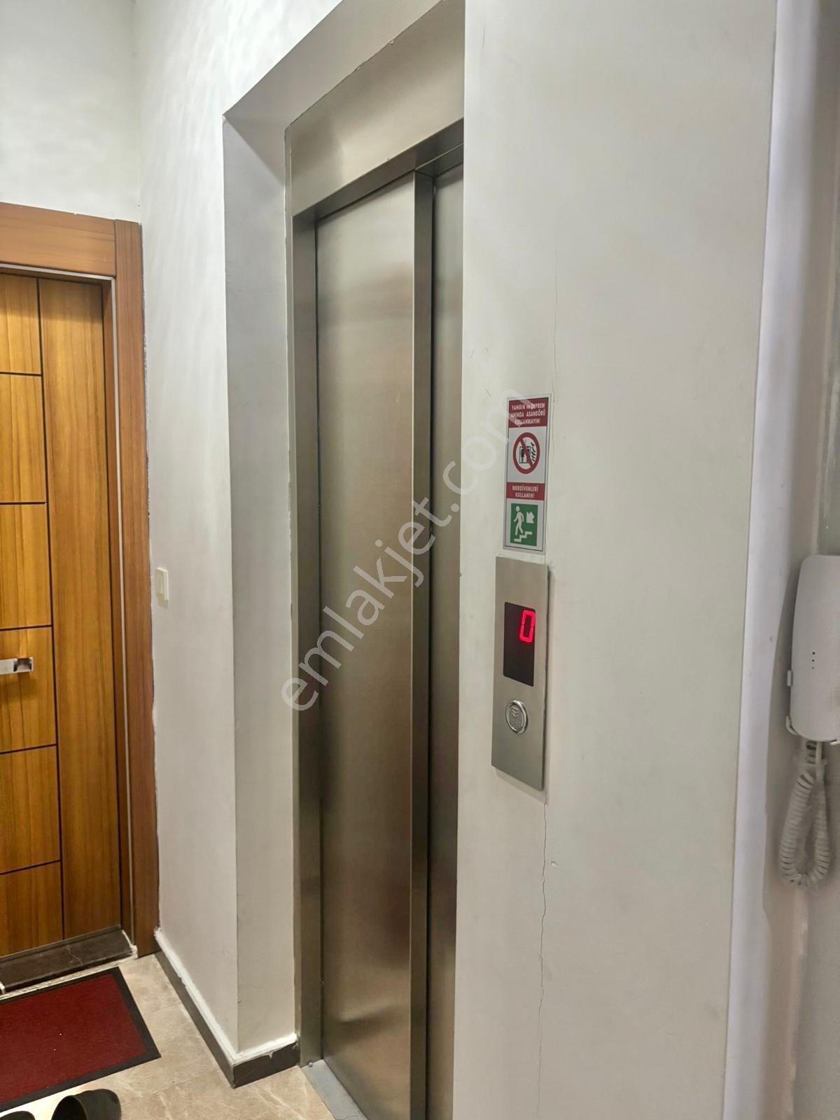 Loft'tan Yeşilov Mah 2+1 75m2 Ön Cephe Köşe Bina 3.kat Satılık Daire - Görsel 16