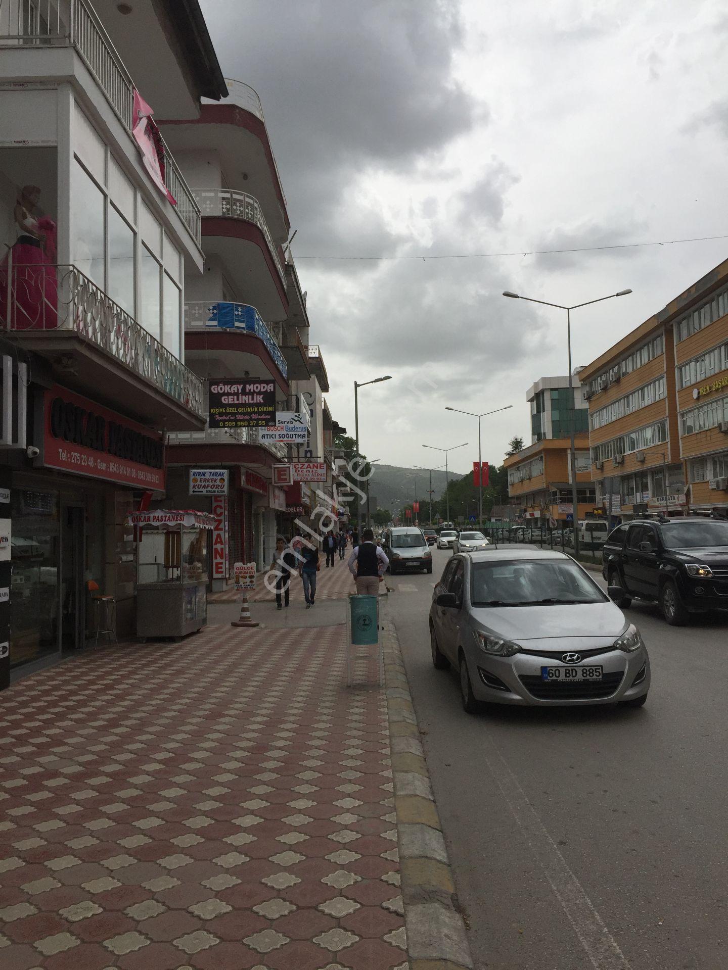 Sahibinden Turhal Ana Cadde’de, Belediye Sitesi Karşısı - Görsel 4