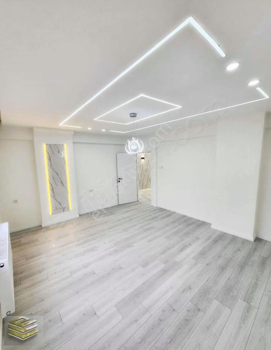 Ekipten Rasathane Mahallesinde Doğalgazlı İçi Sıfır Yapılı Daire - Görsel 7