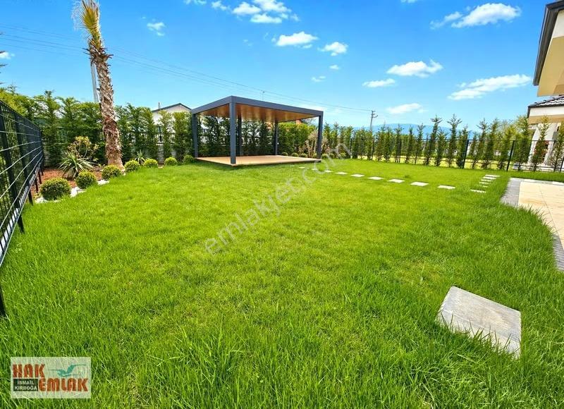 Hak Emlak'tan Arapçiftliğinde Satılık Ultra Lüks 4+1 Villalar - Görsel 12