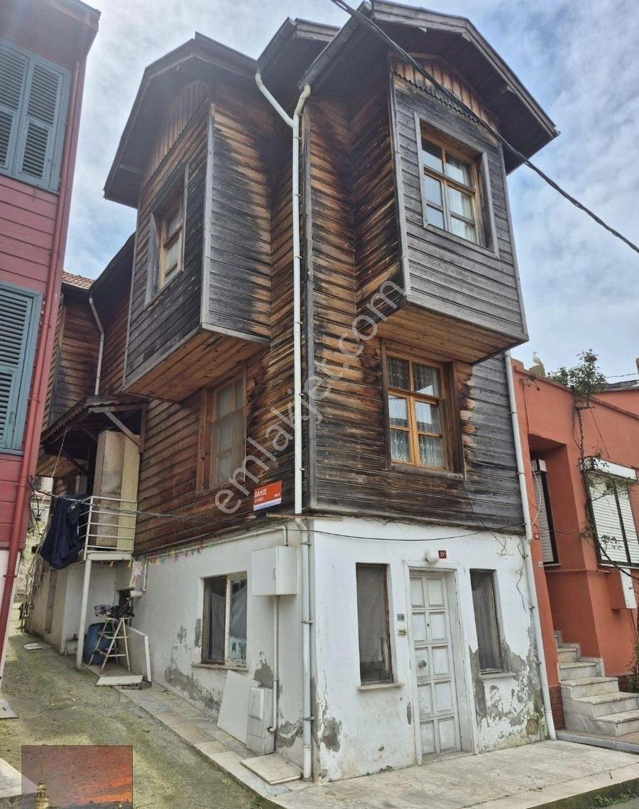 Heybeliada Satılık Müstakil Ahşap Köşk - Görsel 13
