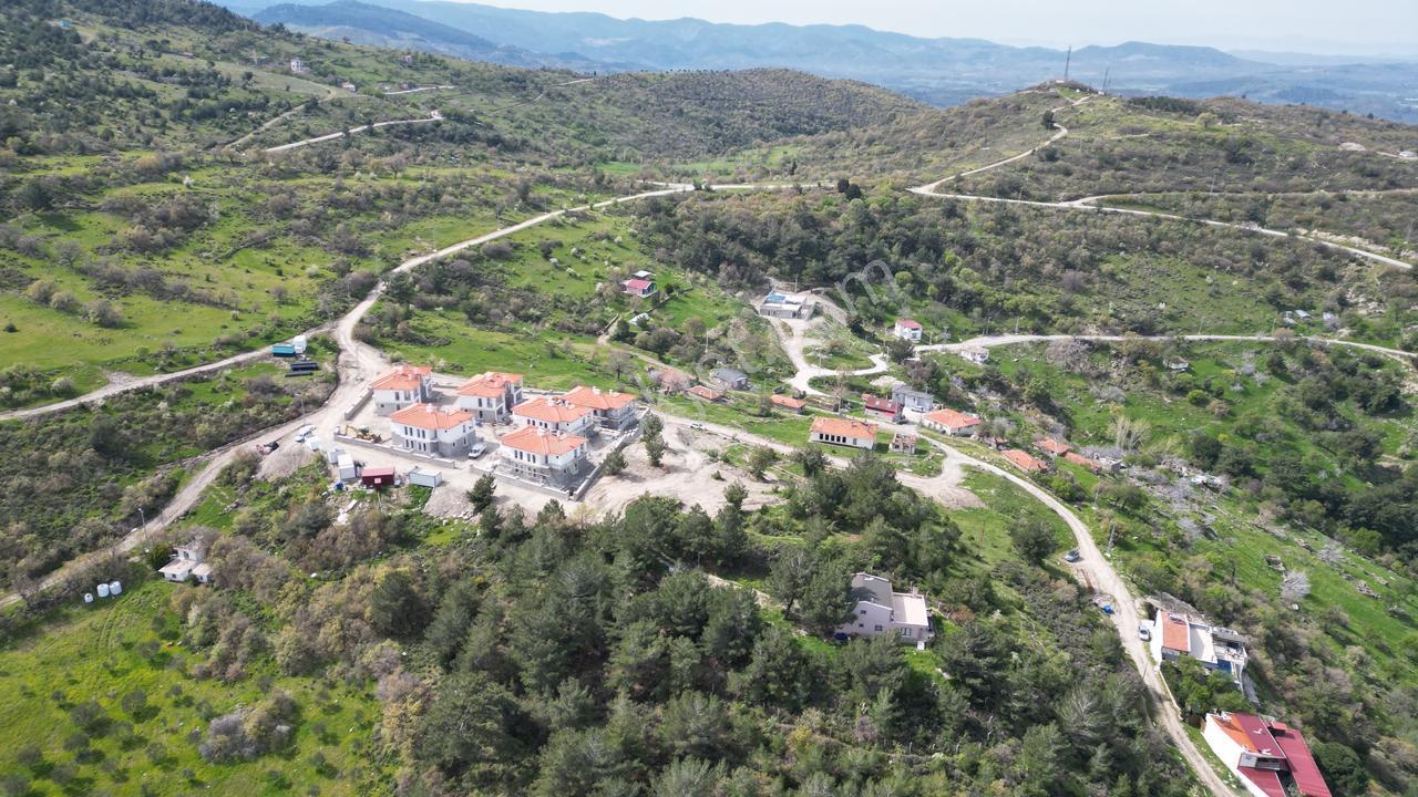 Burhanıye Çallı' Da Satılık 1500 M2 Arsa - Görsel 8