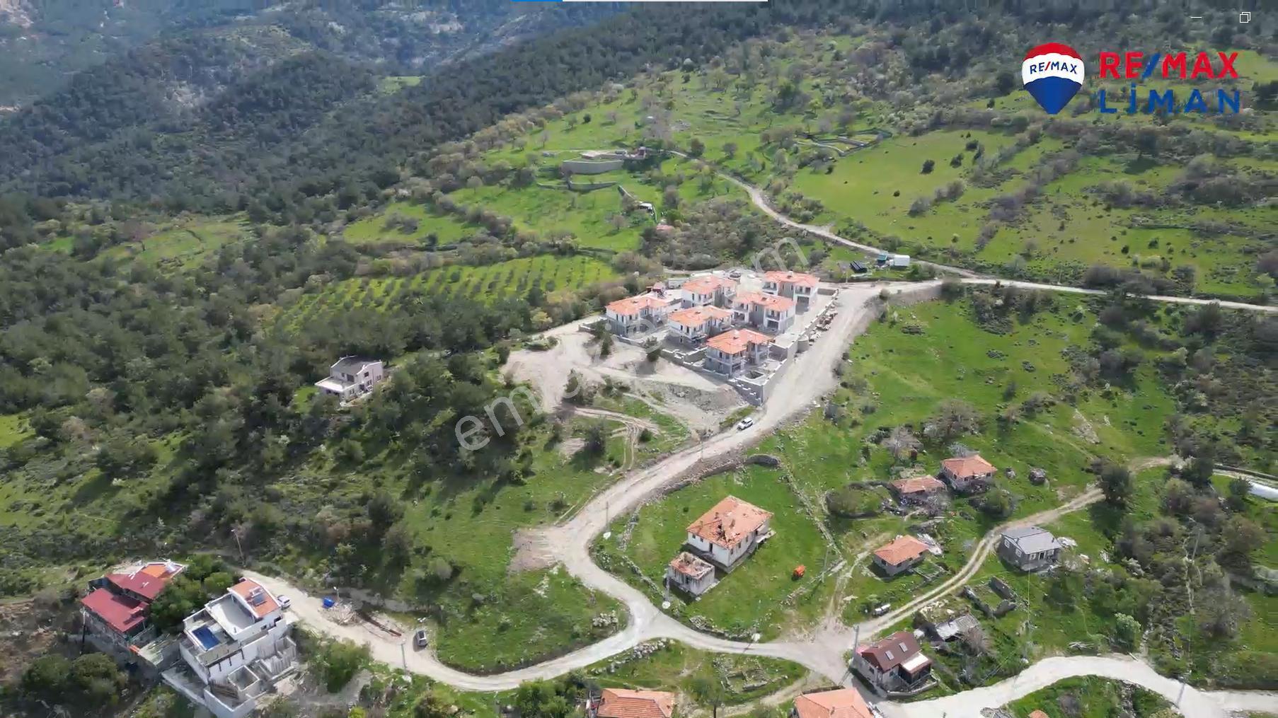 Burhanıye Çallı' Da Satılık 1500 M2 Arsa - Görsel 9