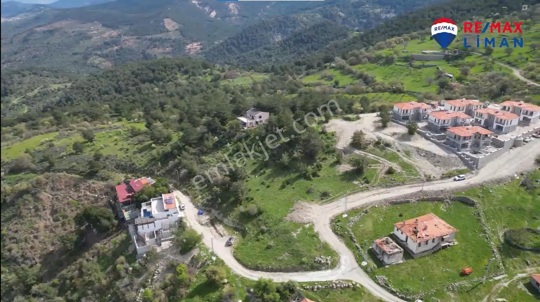 Burhaniye Çallı'da Köy İçinde Satılık Arazi - Görsel 4