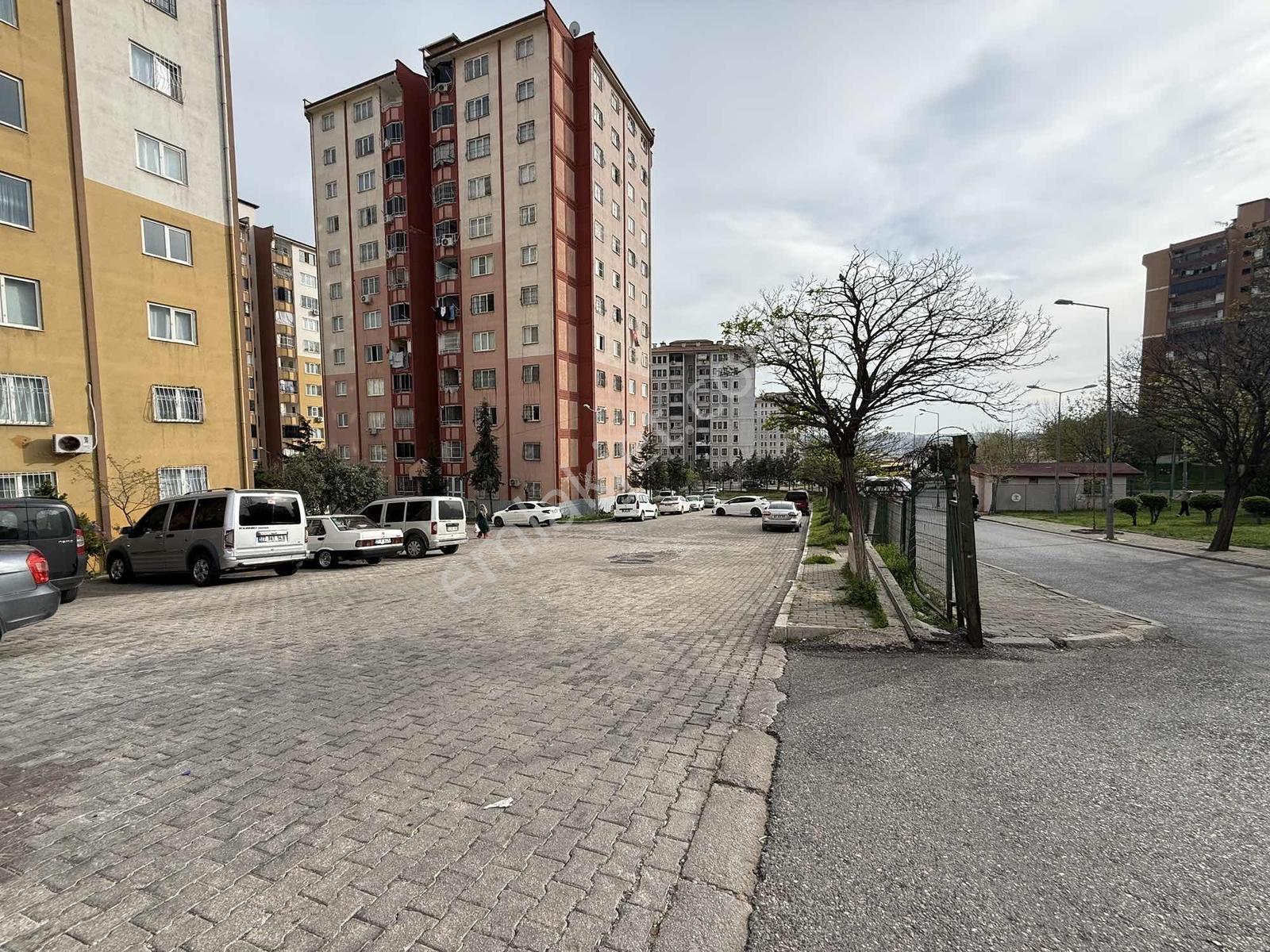 Kare'den Seyrantepe Merkezde Bakımlı 3+1 Daire. - Görsel 28