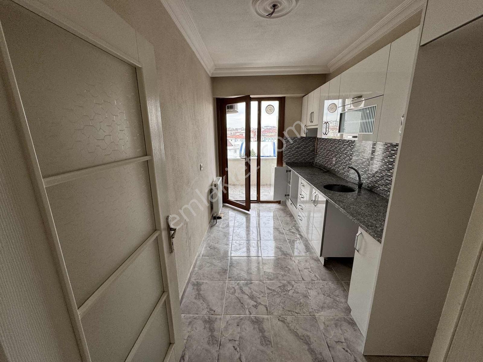Pendik Esenler'de Evin Evime Uygun 3 Cepheli Satılık 120m² 3+1 - Görsel 24