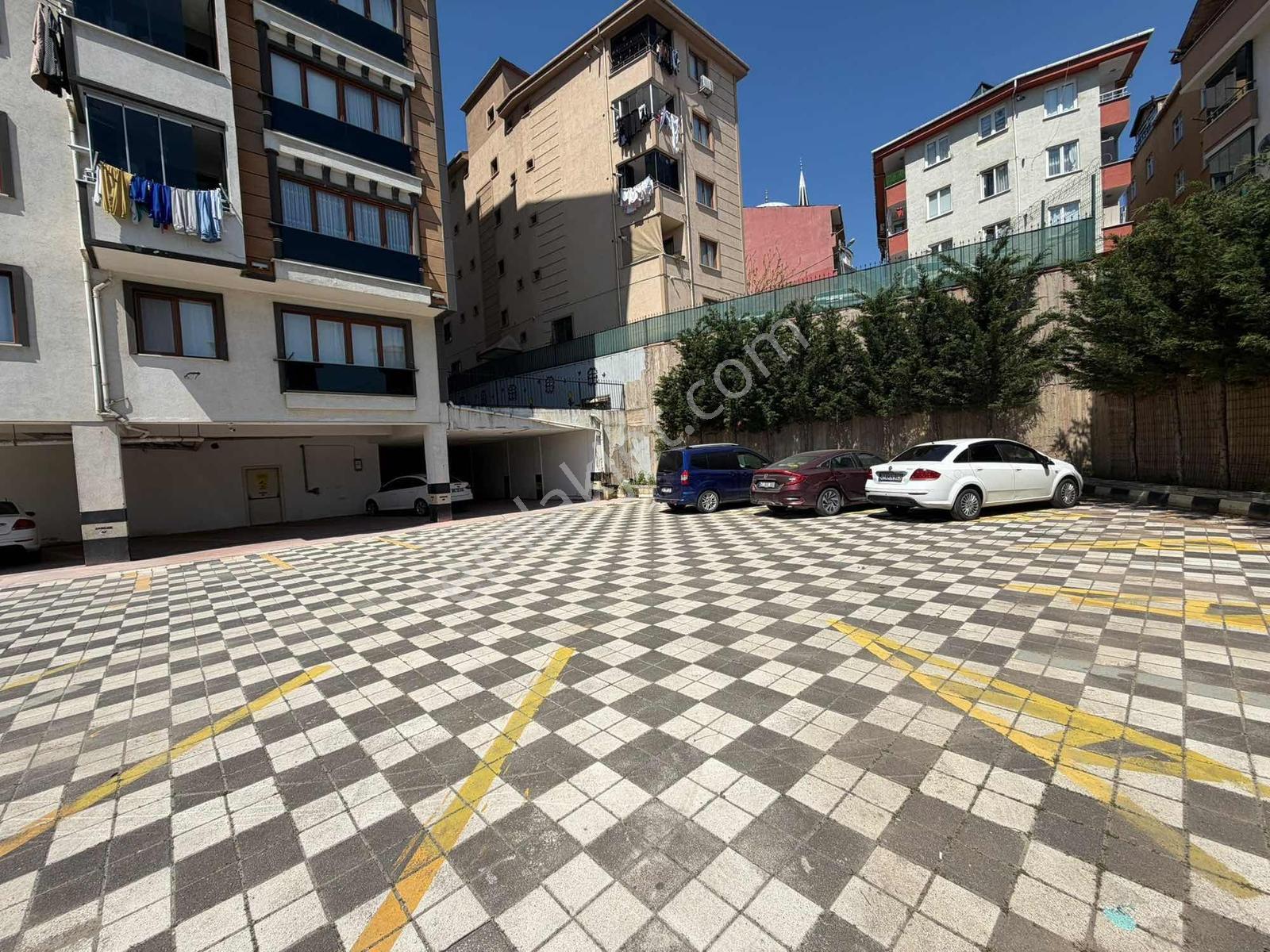 Pendik Esenler'de Evin Evime Uygun 3 Cepheli Satılık 120m² 3+1 - Görsel 34