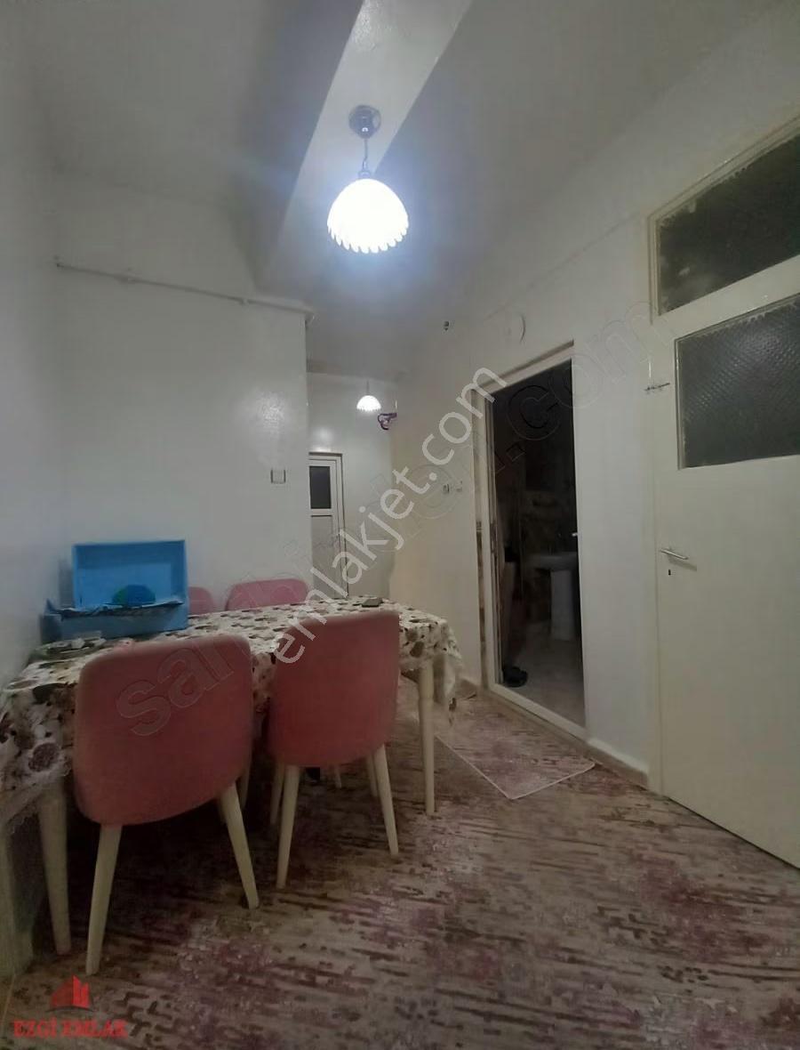 Binevler Reno Servisi Arkası Satılık 2+1 Daire - Görsel 2