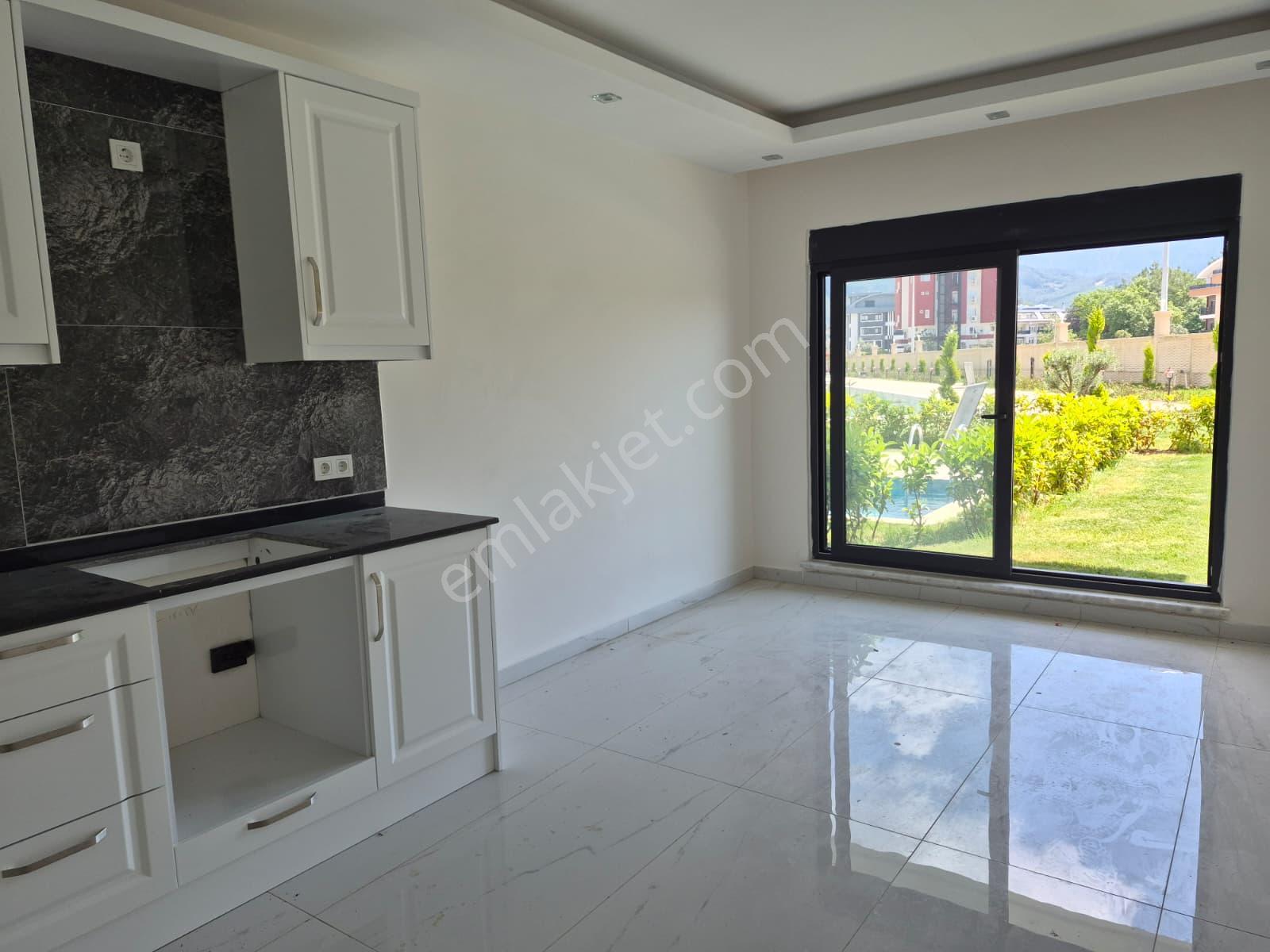 Alanya Oba’da Villa Konseptinde Volantis Garden’da 3+1 Özel Havuzlu Daire - Görsel 12