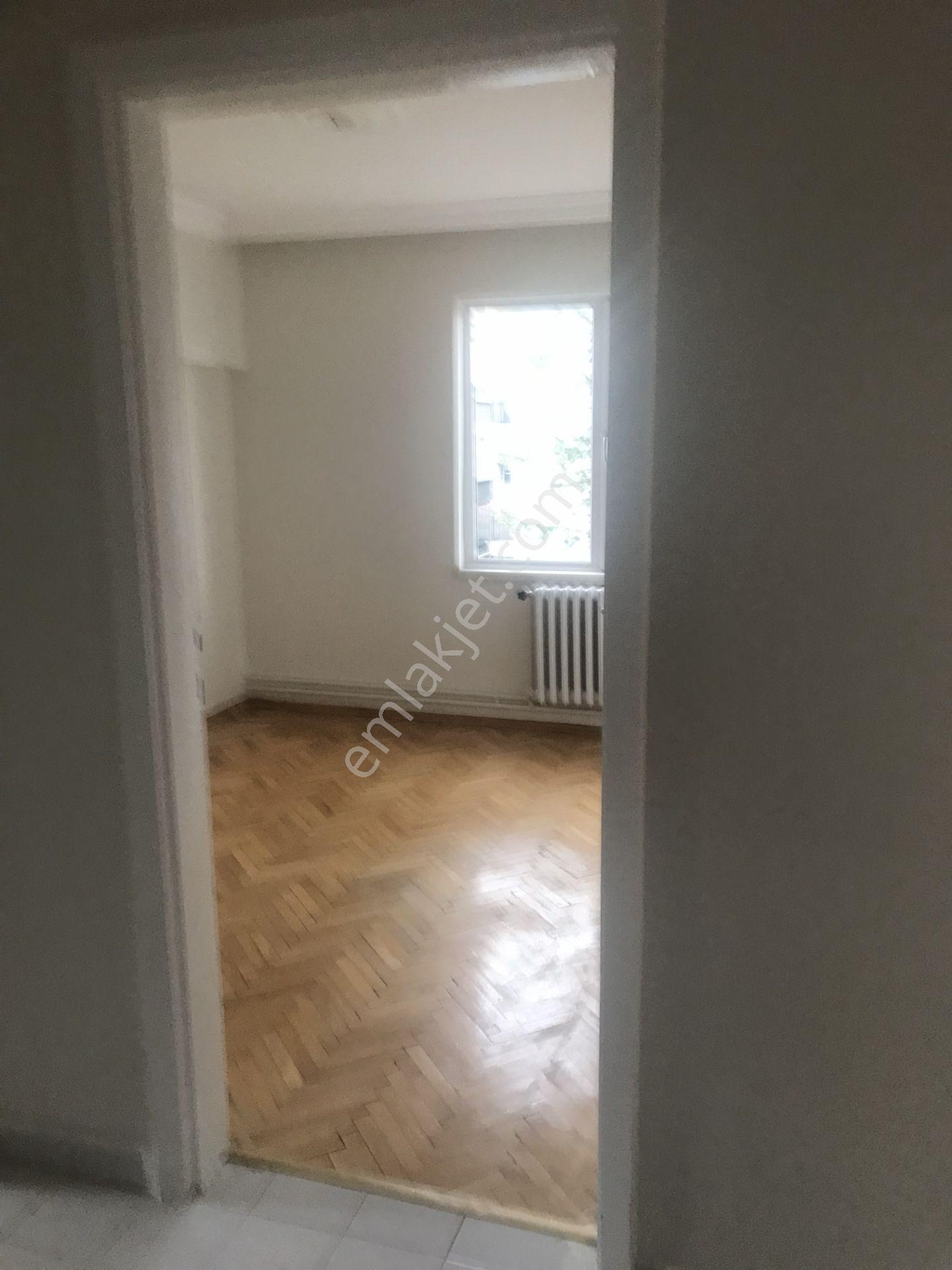 Sahibinden Bahçelievlerde Kombili Boş Yeni Boyanmış Bakımlı Katta 3+1 114 M2 Kiralık Daire - Görsel 22