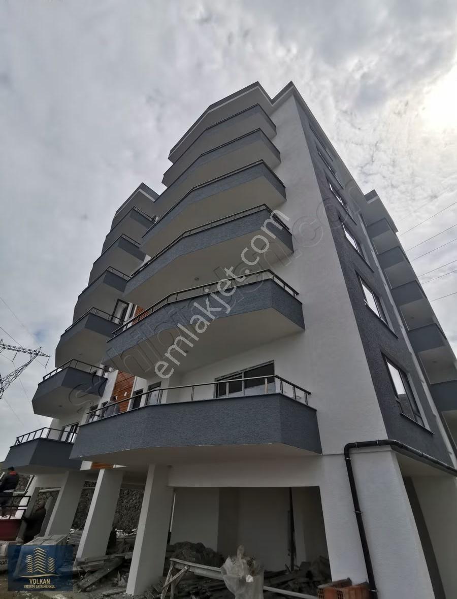 Akçaabat Yıldızlı Mahallesinde Kiralık 1+1 Daire - Görsel 3