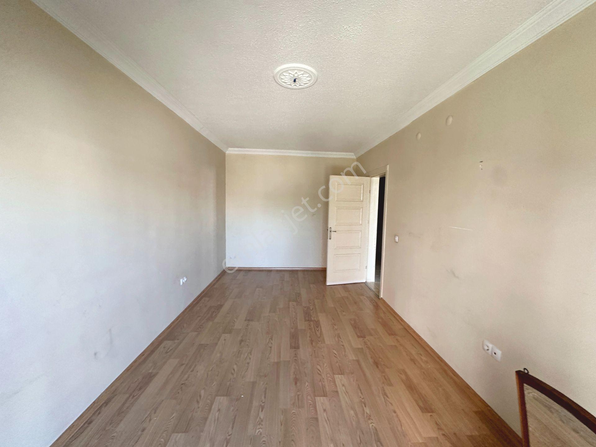 Altınevler Mahallesinde Site İçinde Önü Açık 3+1 Satılık Daire - Görsel 15