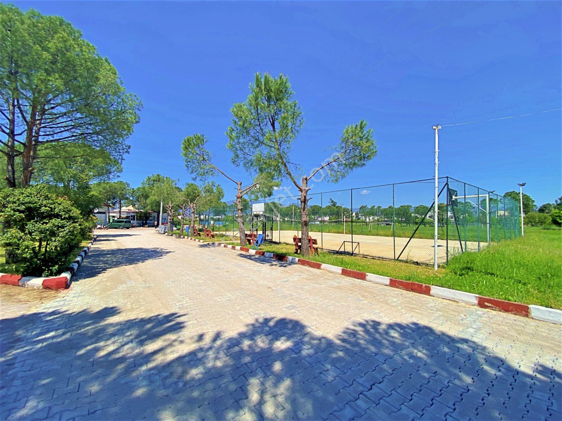 Burhaniyede Yetki Gültaş Emlaktan Satılık 3+1 Yüzme Havuzlu Villa - Görsel 25