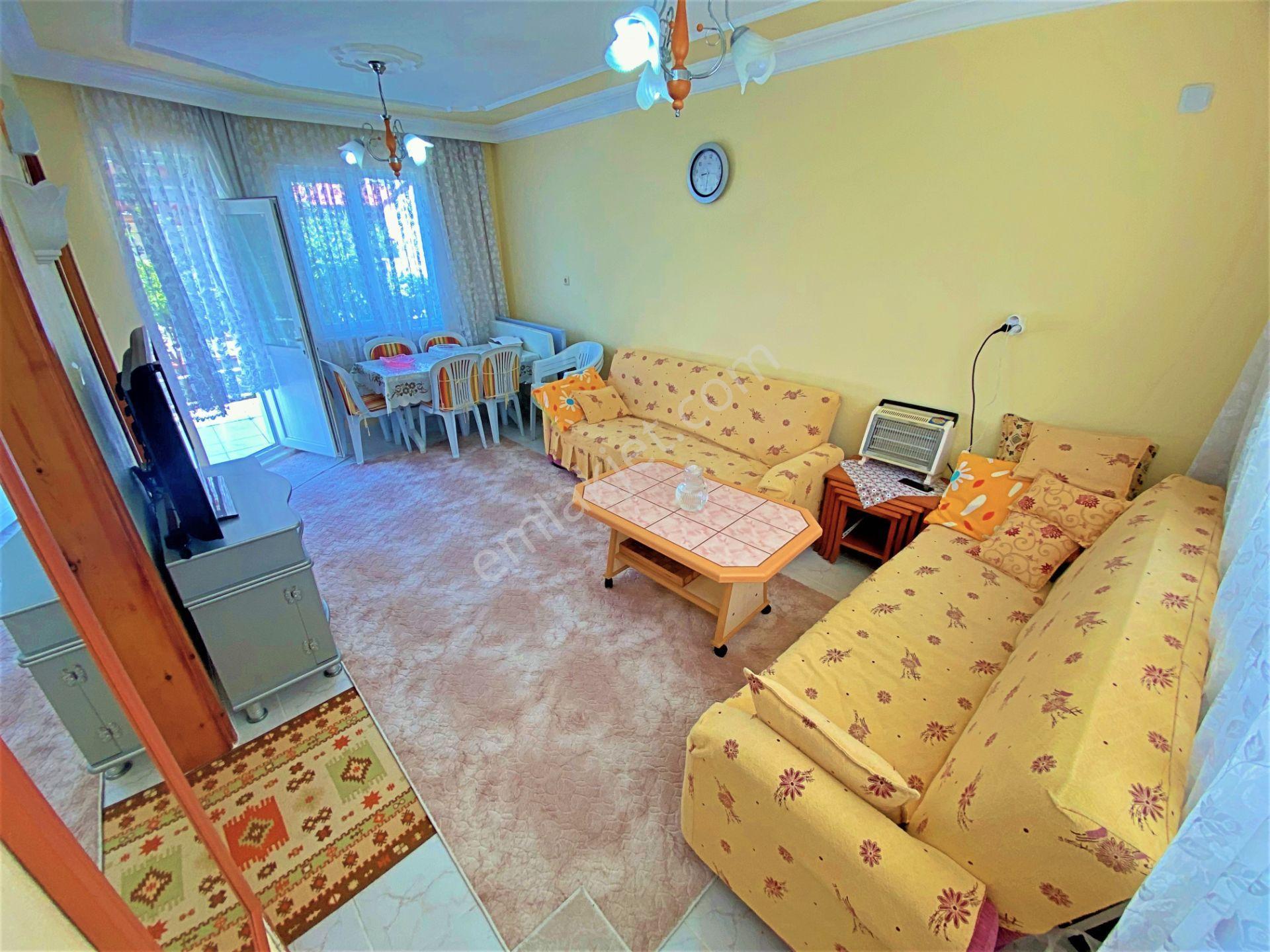 Burhaniyede Yetki Gültaş Emlaktan Satılık 3+1 Yüzme Havuzlu Villa - Görsel 13