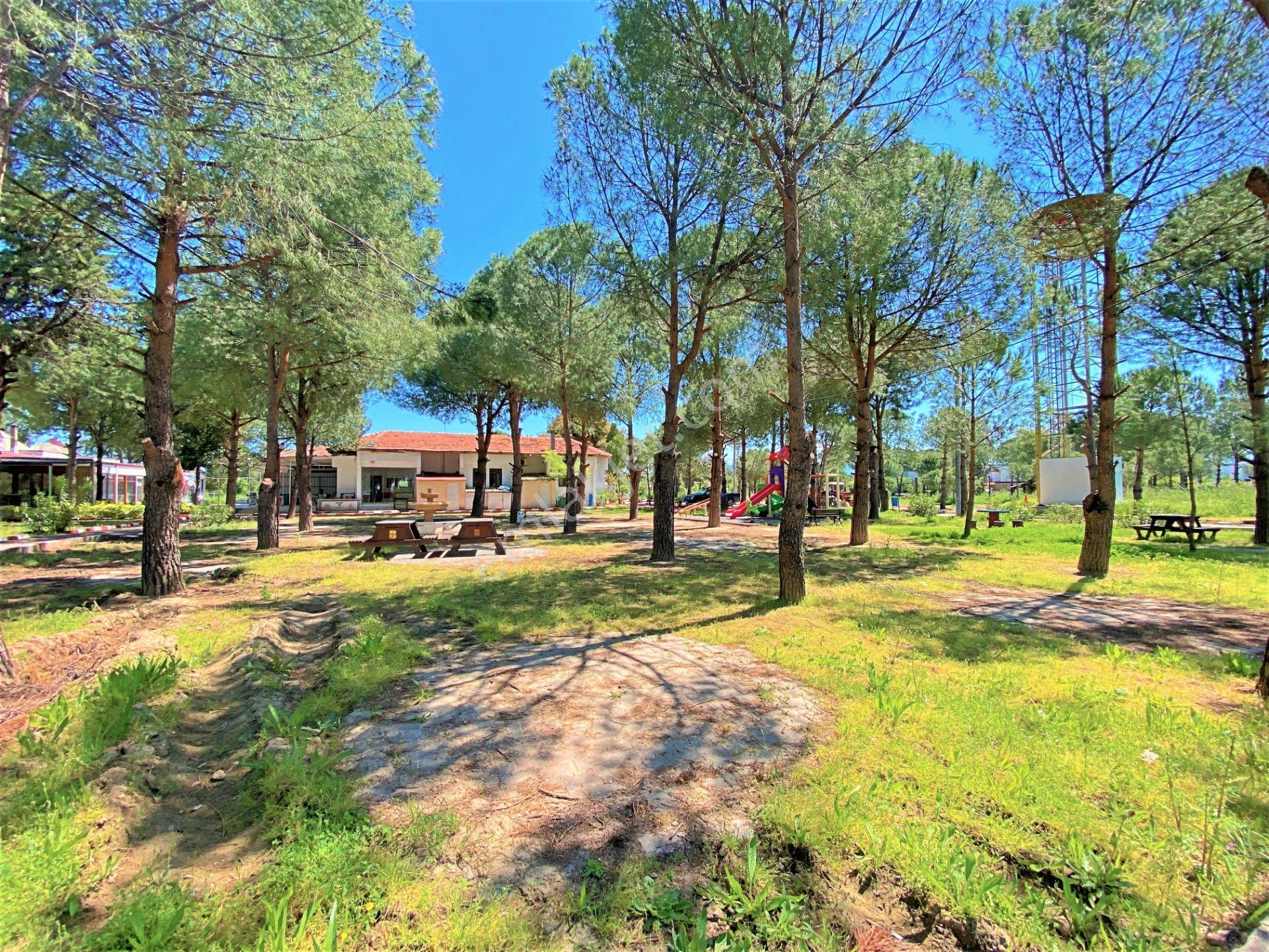 Burhaniyede Yetki Gültaş Emlaktan Satılık 3+1 Yüzme Havuzlu Villa - Görsel 30