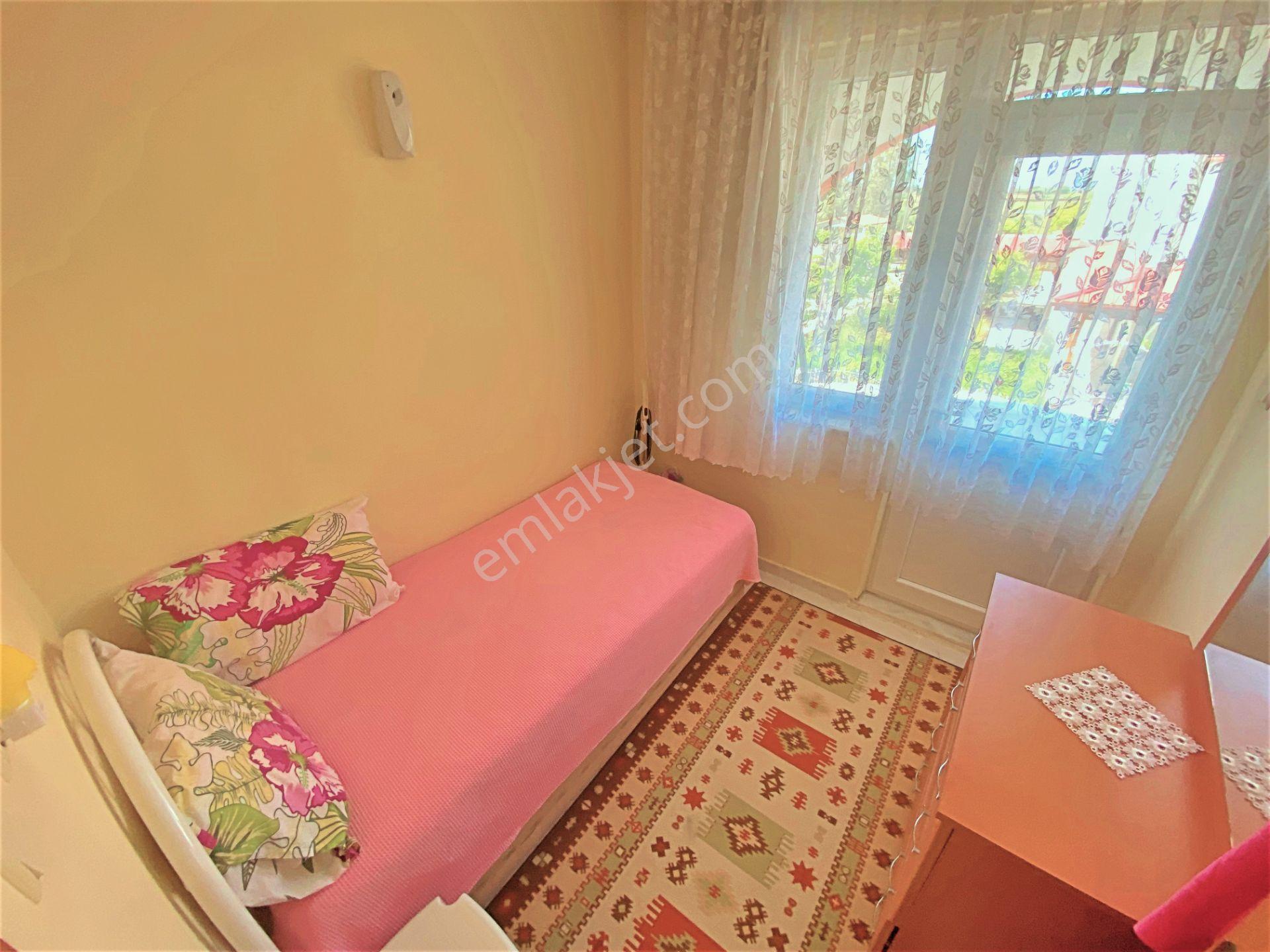 Burhaniyede Yetki Gültaş Emlaktan Satılık 3+1 Yüzme Havuzlu Villa - Görsel 29
