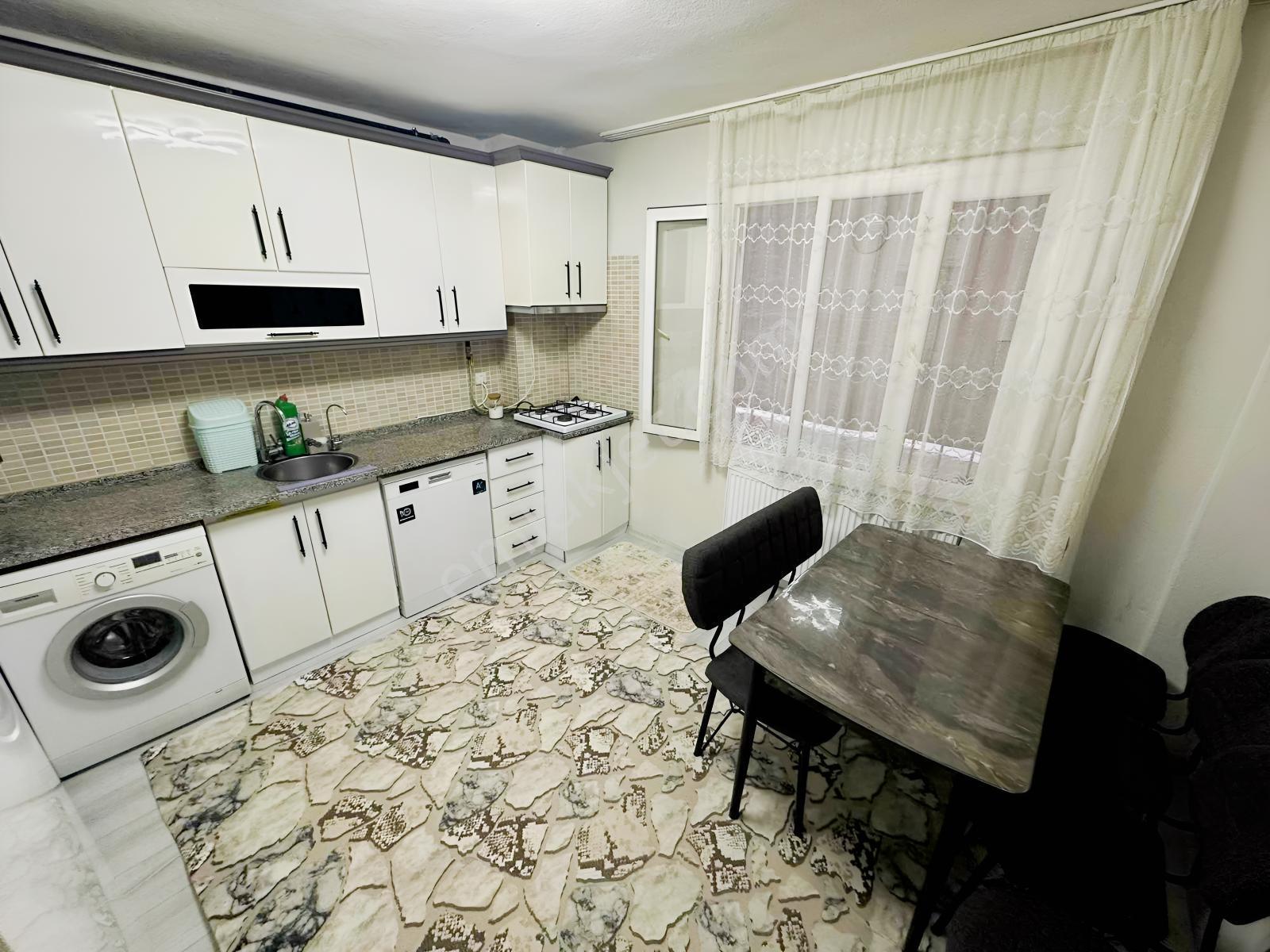 Gediz Opet Yakını Yenilenmiş 2+1 Arakat Daire - Görsel 35