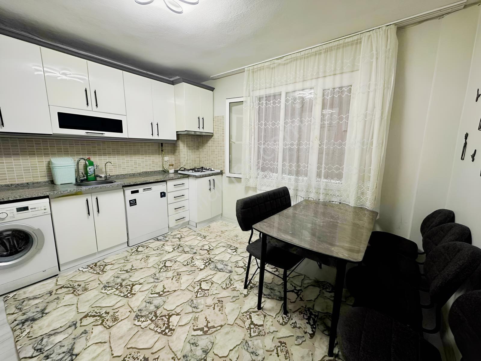 Gediz Opet Yakını Yenilenmiş 2+1 Arakat Daire - Görsel 12