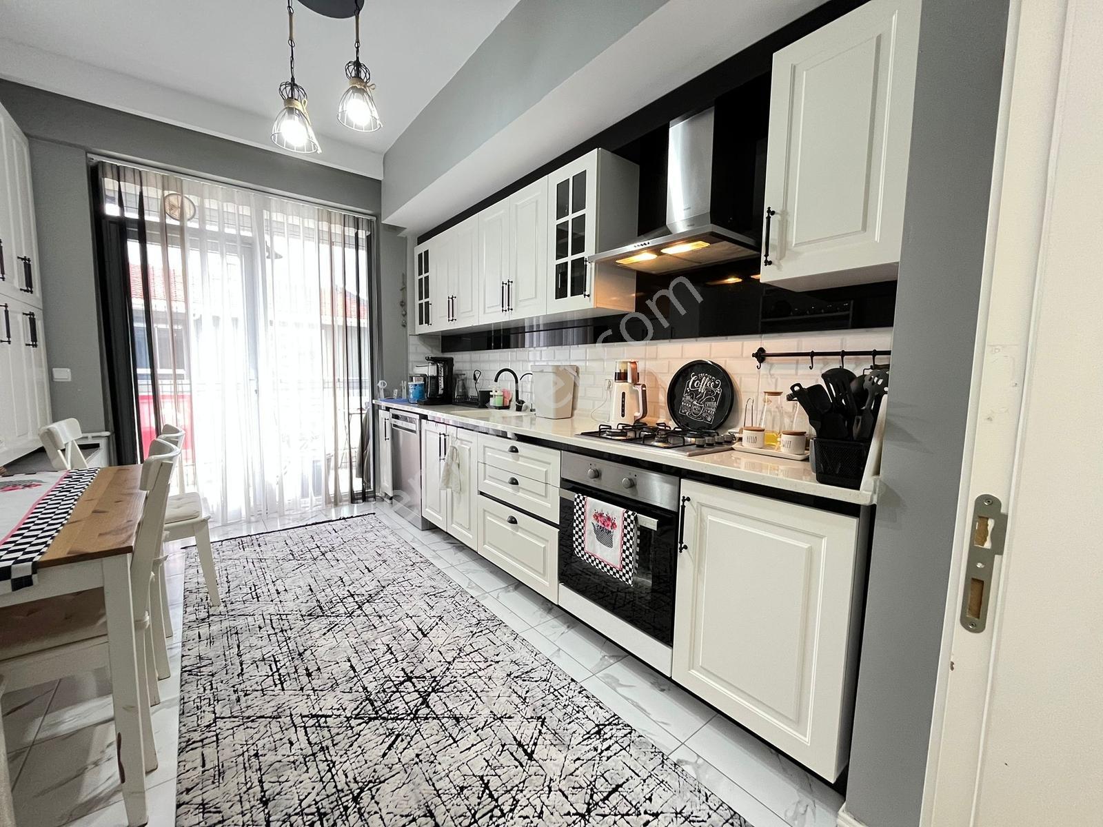 Mareşal F. Çakmak Mh Lüks 3+1 125m²ebvyn+giynme - Görsel 16