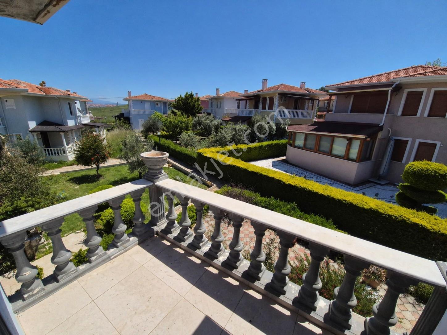 Umas Solutıon'dan Cunda'da Denize Sıfır Sitede Manzaralı Villa - Görsel 19