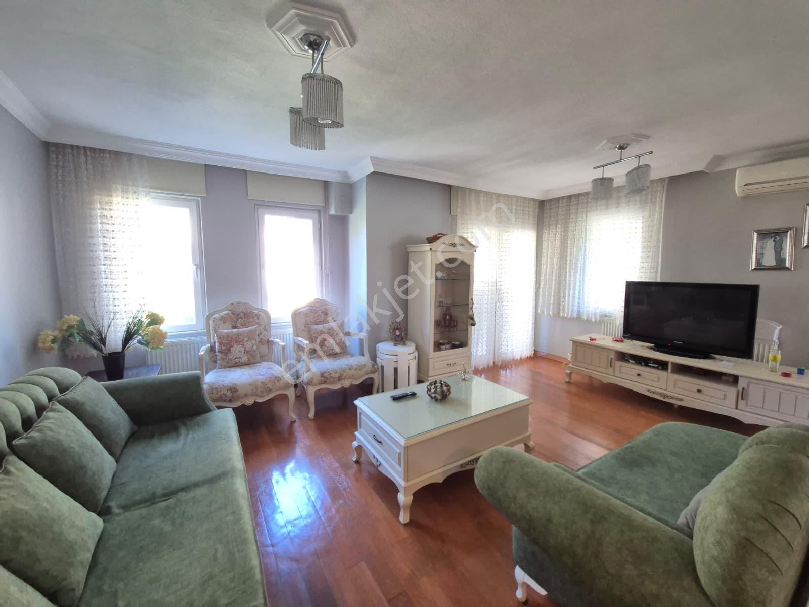 Umas Solutıon'dan Cunda'da Denize Sıfır Sitede Manzaralı Villa - Görsel 3