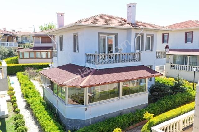 Umas Solutıon'dan Cunda'da Denize Sıfır Sitede Manzaralı Villa - Görsel 4
