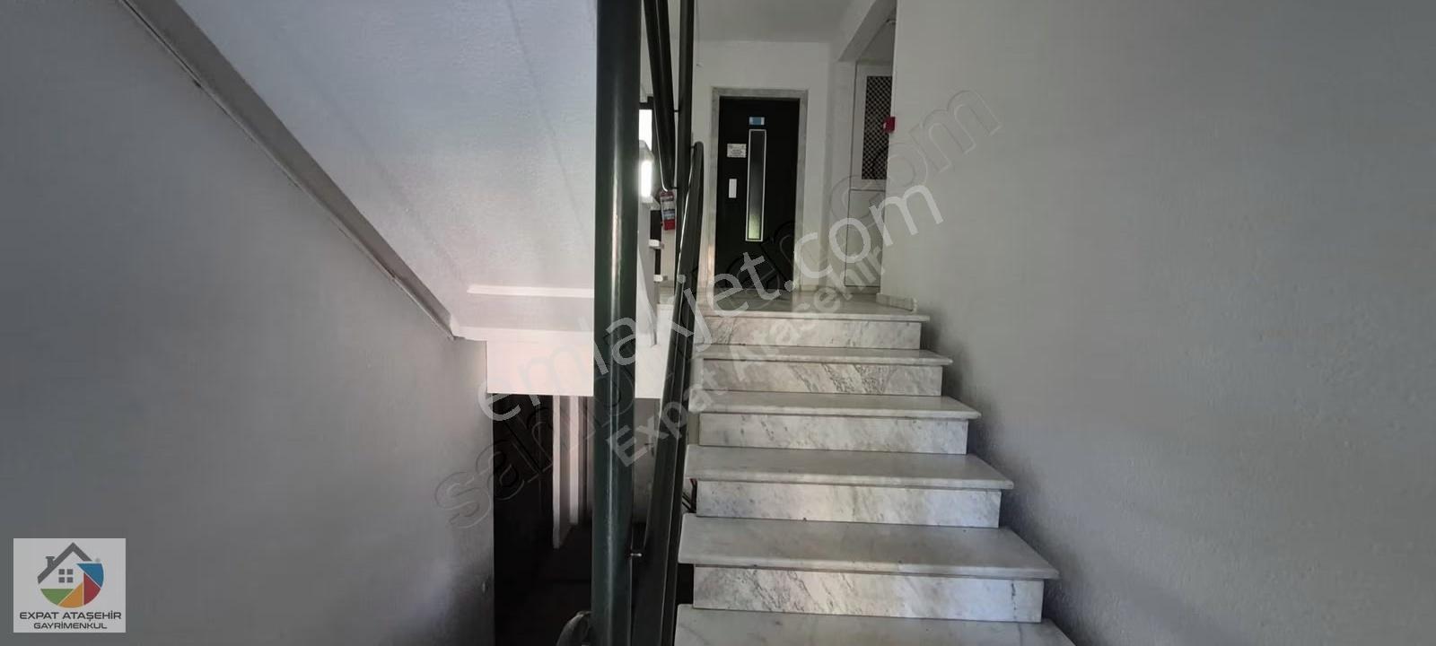 Akasya Kısa Katlılarda İçi Tamamen Restoreli Boş 3,5+1 189m2 - Görsel 26