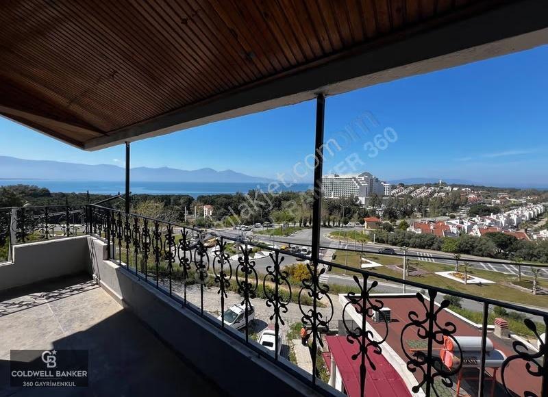 Kuşadası Her Odadan Deniz Manzaralı 5+1 Satılık Köşe Villa - Görsel 14